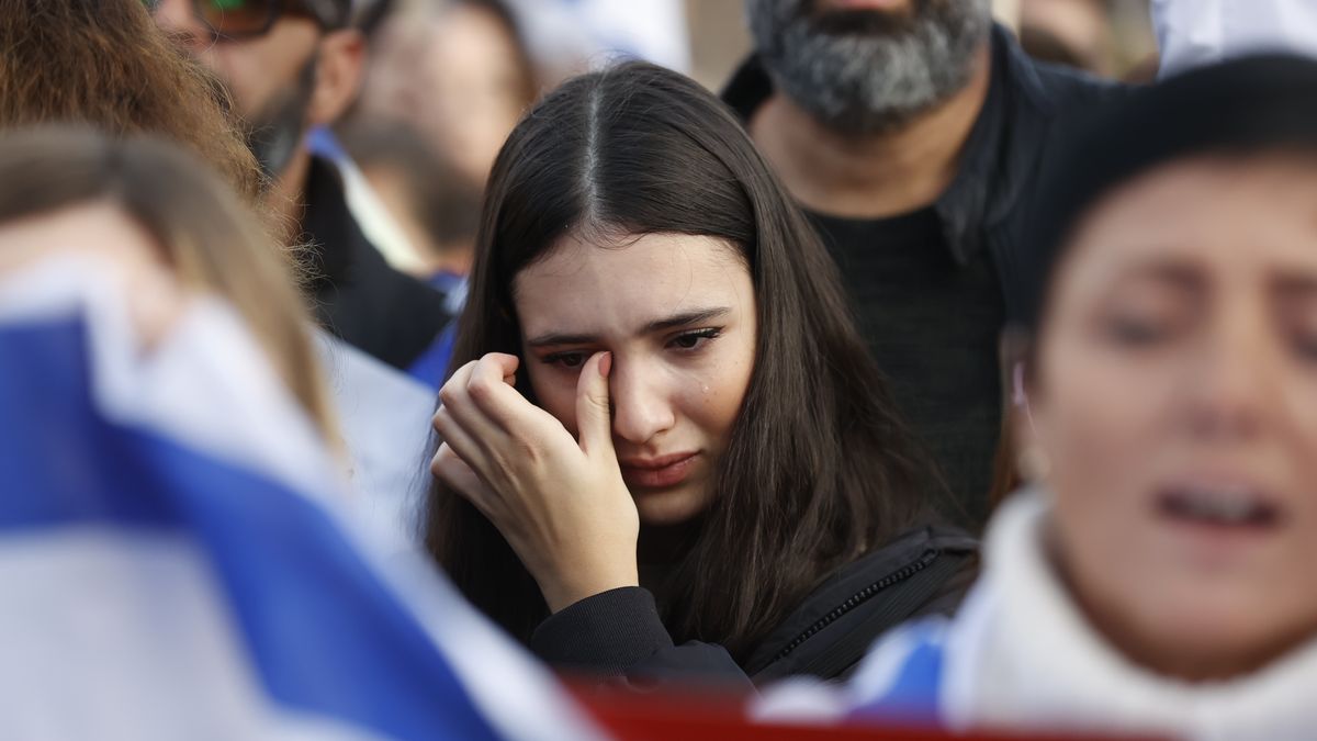 Fotky: Silné emoce i slova v Praze. Za Izrael i Palestinu